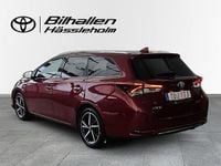 Begagnad Toyota Auris Touring Sports 137 HK (100 kW) 2018 Röd Kombi