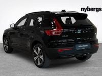 Begagnad Volvo XC40 Core 175 kW (238 HK) 2023 Svart SUV
