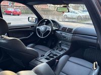 begagnad BMW 318 i Sedan Nyservad