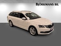 Begagnad Skoda Octavia Style 150 HK (110 kW) 2019 Vit Kombi