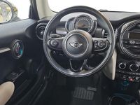 Begagnad Mini ONE 103 HK (75 kW) 2016 Vit Halvkombi