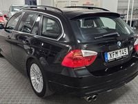 Begagnad BMW 325 Advantage 218 HK (160 kW) 2005 Svart Kombi
