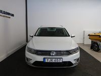 begagnad VW Passat Variant GTE Plug-In Dragkrok Nyservad ACC