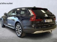 Begagnad Volvo V90 CC Plus 197 HK (144 kW) 2022 Svart Kombi