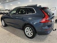 Begagnad Volvo XC60 Momentum 197 HK (144 kW) 2021 Mörkblå SUV