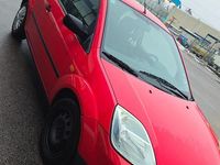Begagnad Ford Fiesta 70 HK (51 kW) 2005 Halvkombi