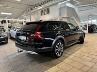 Begagnad Volvo V90 CC Plus 250 HK (183 kW) 2023 Svart Kombi
