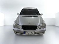 Begagnad Mercedes C200 Avantgarde 163 HK (119 kW) 2002 Grå Sedan