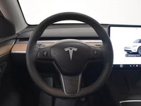 Begagnad Tesla Model Y Long Range AWD 378 kW (514 HK) 2023 Vit SUV