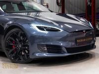 Begagnad Tesla Model S Performance 574 kW (781 HK) 2019 Grå Halvkombi