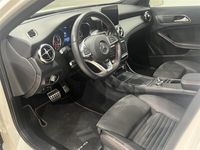 begagnad Mercedes GLA220 4Matic DCT AMG Panorama B-Kamera