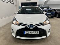 begagnad Toyota Yaris Hybrid e-CVT SUPERDEAL 6,95% / B-Kam / Automat