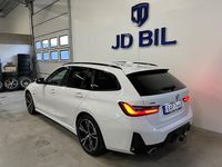 Begagnad BMW 330e M Sport 184 HK (135 kW) 2023 Vit Kombi