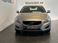 begagnad Volvo V60 D6 Plug-in Hybrid Geartronic Summum Drag/Sov/AWD