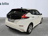 Begagnad Nissan Leaf Acenta 111 kW (151 HK) 2023 Vit Halvkombi