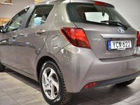 begagnad Toyota Yaris Hybrid e-CVT