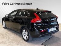 Begagnad Volvo V40 Business Edition 124 HK (91 kW) 2016 Svart Halvkombi