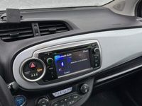 begagnad Toyota Yaris Hybrid e-CVT Euro 5