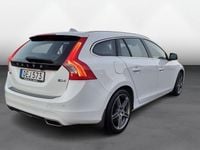 Begagnad Volvo V60 Summum 200 HK (147 kW) 2015 Vit Kombi