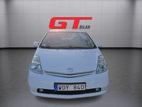 Begagnad Toyota Prius 112 HK (82 kW) 2005 Vit Halvkombi