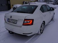 Begagnad Skoda Octavia Ambition 116 HK (85 kW) 2019 Vit Halvkombi