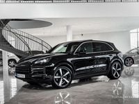 Begagnad Porsche Cayenne 470 HK (345 kW) 2023 Svart SUV