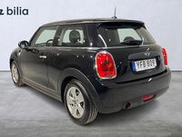 Begagnad Mini ONE Pepper 102 HK (75 kW) 2016 Midnight black metallic Halvkombi
