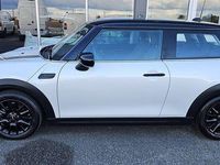Begagnad Mini Cooper 136 HK (100 kW) 2023 Vit Halvkombi