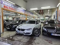 Begagnad BMW 320 Performance 184 HK (135 kW) 2015 Vit Kombi