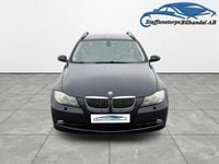 Begagnad BMW 325 Advantage 218 HK (160 kW) 2005 Blå Kombi