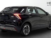 Begagnad MG MG4 EV 125 kW (170 HK) 2024 Svart Halvkombi