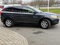 Begagnad Volvo XC60 Kinetic 163 HK (119 kW) 2010 Grå SUV