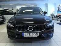 Begagnad Volvo V60 CC 197 HK (144 kW) 2021 Svart Kombi