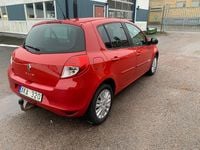 Begagnad Renault Clio IV 75 HK (55 kW) 2013 Halvkombi