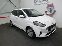 Begagnad Hyundai i10 Essential 67 HK (49 kW) 2022 Vit Halvkombi
