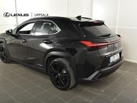 Begagnad Lexus UX 250h Sport Line 152 HK (111 kW) 2022 Svart SUV