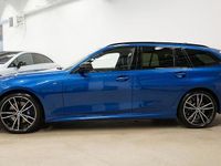 Begagnad BMW 330 Shadowline 258 HK (189 kW) 2020 Portimao blue metallic