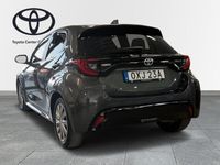 begagnad Toyota Yaris Hybrid 1,5 5D STYLE EDITION SÄKERHETSPAKET 2023, Halvkombi