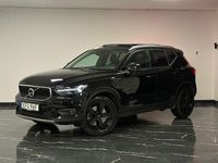 Begagnad Volvo XC40 Momentum 179 HK (131 kW) 2020 Svart SUV