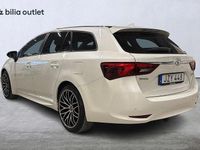 Begagnad Toyota Avensis Active 143 HK (105 kW) 2015 Vit Kombi