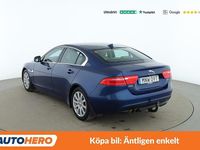 Begagnad Jaguar XE 179 HK (131 kW) 2016 Blå Sedan