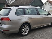 Begagnad VW Golf VII Comfortline 131 HK (96 kW) 2019 Silver Kombi
