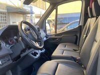 begagnad Mercedes Sprinter 211 CDI FWD Dragkrok 3-Sits MOMS