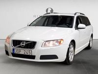 Begagnad Volvo V70 Kinetic 116 HK (85 kW) 2013 Vit Kombi