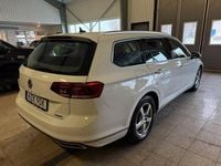Begagnad VW Passat GT 190 HK (139 kW) 2020 Vit Kombi