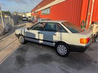 Begagnad Audi 80 90 HK (66 kW) 1988 Baby blå Sedan