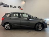 begagnad BMW 225 xe 220hk Luxury Line Navi/Bkamera/Läder/HUD/Nyservad