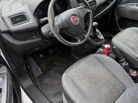 Begagnad Fiat Doblò 90 HK (66 kW) 2014 Minibuss