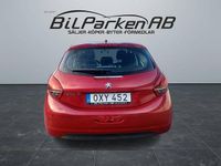 Begagnad Peugeot 208 68 HK (50 kW) 2015 Mörkröd Halvkombi