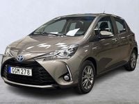 Begagnad Toyota Yaris Hybrid 102 HK (75 kW) 2018 Mörkgrå Halvkombi